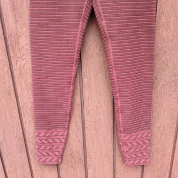 BEYOND YOGA | Maroon High Waist Horizontal Striped Yoga Leggings Chevron Ankle S - Picture 6 of 11